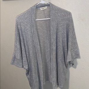 grey/white pattern shaw sweater